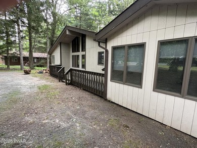 Welcome to your dream retreat in the prestigious gated community - photo 27