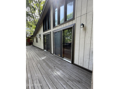 Welcome to your dream retreat in the prestigious gated community - photo 28