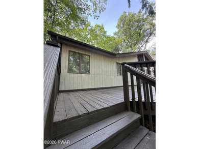 Welcome to your dream retreat in the prestigious gated community - photo 29