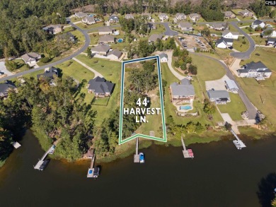 Lake Home For Sale in Prosperity, South Carolina