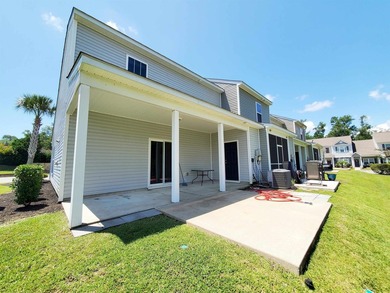 Bright end-unit townhome featuring a first-floor primary suite - photo 5