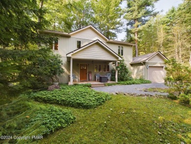 Lake Naomi Home For Sale in Pocono Pines Pennsylvania