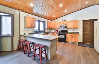 You will not want to miss this stunning three bedroom, three - photo 2