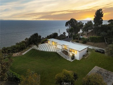 Experience Elevated Coastal Living in Big Rock Perched high - photo 1