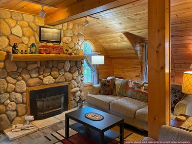 Conveniently located just 1/2 mile from downtown Minocqua, this - photo 4