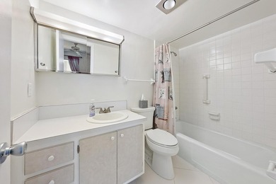 Charming 2BR/2BA home in a desirable 55+ Tequesta community just - photo 16