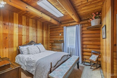 Three separate lodging opportunities, established short-term - photo 17