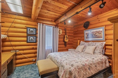 Three separate lodging opportunities, established short-term - photo 18