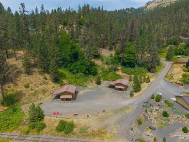 Three separate lodging opportunities, established short-term - photo 32
