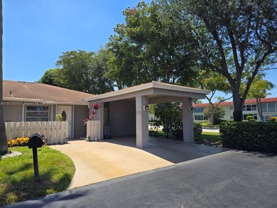 Huntington Lakes Home For Sale in Delray Beach Florida