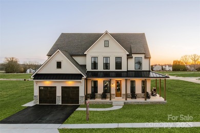 Lake Norman Home For Sale in Cornelius North Carolina