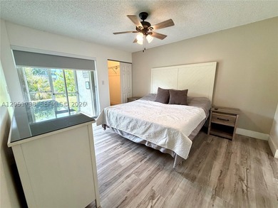Welcome to this beautifully updated 1-bedroom, 1-bath condo - photo 13