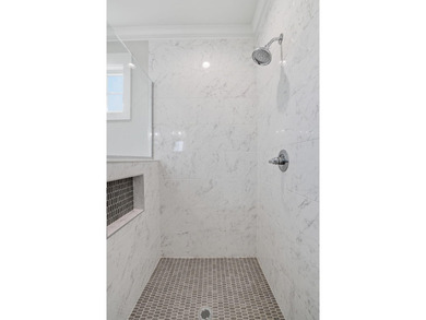 Just Reduced ......... Seller relocating ....Welcome home to The - photo 15