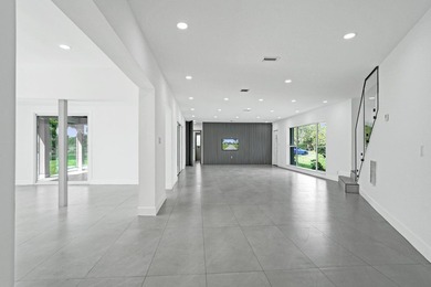 New roof, updated electrical and plumbing, a gourmet kitchen - photo 16