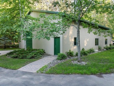 Best of all worlds - Location, Privacy, and Craftsmanship. This - photo 37