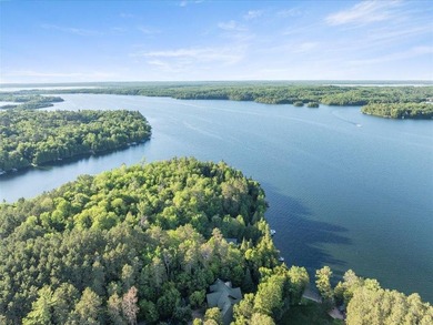 Best of all worlds - Location, Privacy, and Craftsmanship. This - photo 39