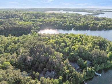 Best of all worlds - Location, Privacy, and Craftsmanship. This - photo 42