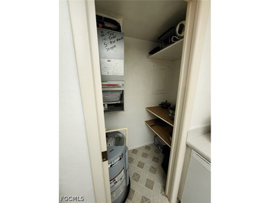 1 bedroom condo in a GREAT Cape Coral location. 1 Bedroom with - photo 6