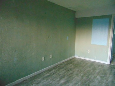 Exceptional investment opportunity! This first-floor oceanfront - photo 7