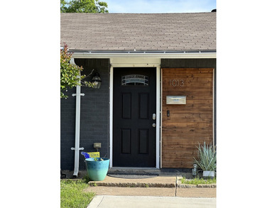Gorgeous home with many recent updates. The owners take pride in - photo 4