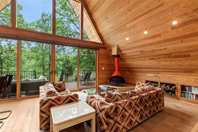 Stunning custom mid-century modern A-frame designed by Kim Lewis - photo 5