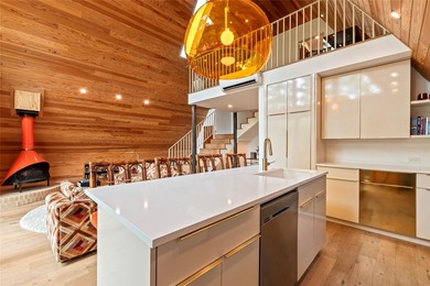 Stunning custom mid-century modern A-frame designed by Kim Lewis - photo 6