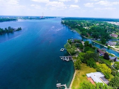 Lake Erie Lot For Sale in Grosse Ile Michigan
