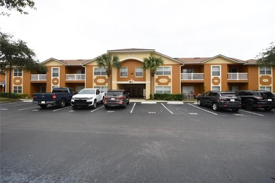 Beautiful 2 Bed 2 Ba completely lake front condo on the second - photo 2
