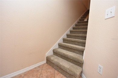 Beautiful 2 Bed 2 Ba completely lake front condo on the second - photo 5