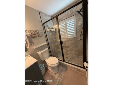 Beautifully updated 3-bedroom end-unit townhouse located in the - photo 27