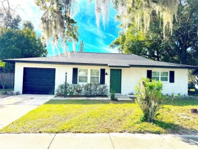 Lake Townhome/Townhouse For Sale in Orlando, Florida