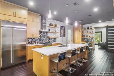 (private lake, pond, creek) Home For Sale in San Antonio Texas