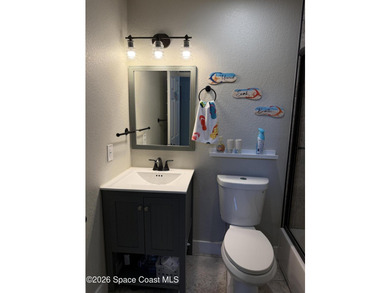 Beautifully updated 3-bedroom end-unit townhouse located in the - photo 33