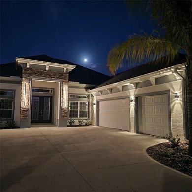 Welcome to this stunning 2023 custom-built smart home, offering - photo 5
