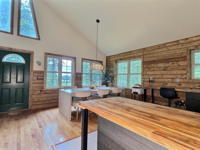 Fantastic log-sided year-round cottage tucked away on 24 private - photo 9