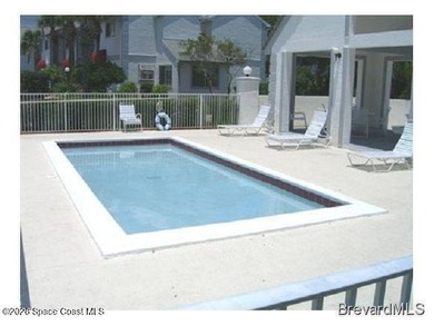 Beautifully updated 3-bedroom end-unit townhouse located in the - photo 46