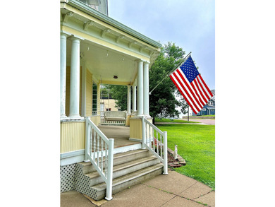 This stunning Victorian home in Ortonville is truly a - photo 2