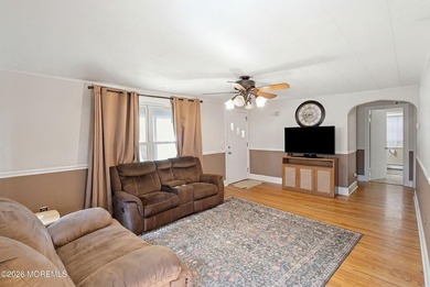 This Charming and Affordable 2-bedroom, 1-bath ranch offering - photo 4