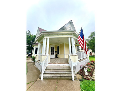 This stunning Victorian home in Ortonville is truly a - photo 4