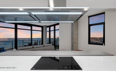 Introducing an exceptional oceanfront residence offering - photo 7