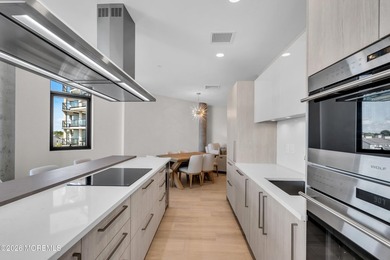 Introducing an exceptional oceanfront residence offering - photo 9