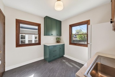 Located on a quiet, tree lined street, close to downtown St Paul - photo 11