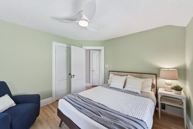 Located on a quiet, tree lined street, close to downtown St Paul - photo 14