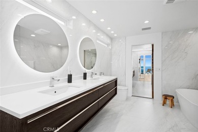 Retreat to a private world of luxury and breathtaking ocean and - photo 17