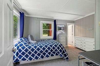Escape to the beauty of the Catskills at this Mountain Lake - photo 19