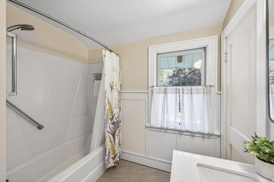 Located on a quiet, tree lined street, close to downtown St Paul - photo 20