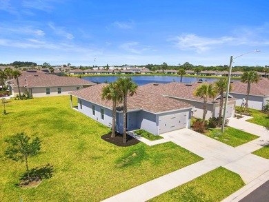Welcome to your new home in the desirable Avalon Crossing - photo 1