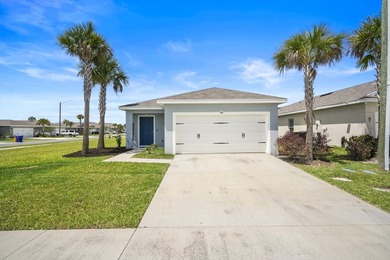 Welcome to your new home in the desirable Avalon Crossing - photo 6
