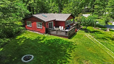 Escape to the beauty of the Catskills at this Mountain Lake - photo 37