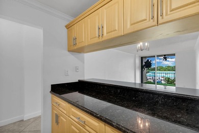 This is a modern, fully updated beautiful 2 bedroom, 1.5 bath - photo 4